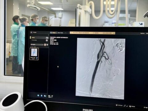 Уникальную операцию на брахиоцефальных артериях головного мозга впервые провели в Дубне новости Дубны 